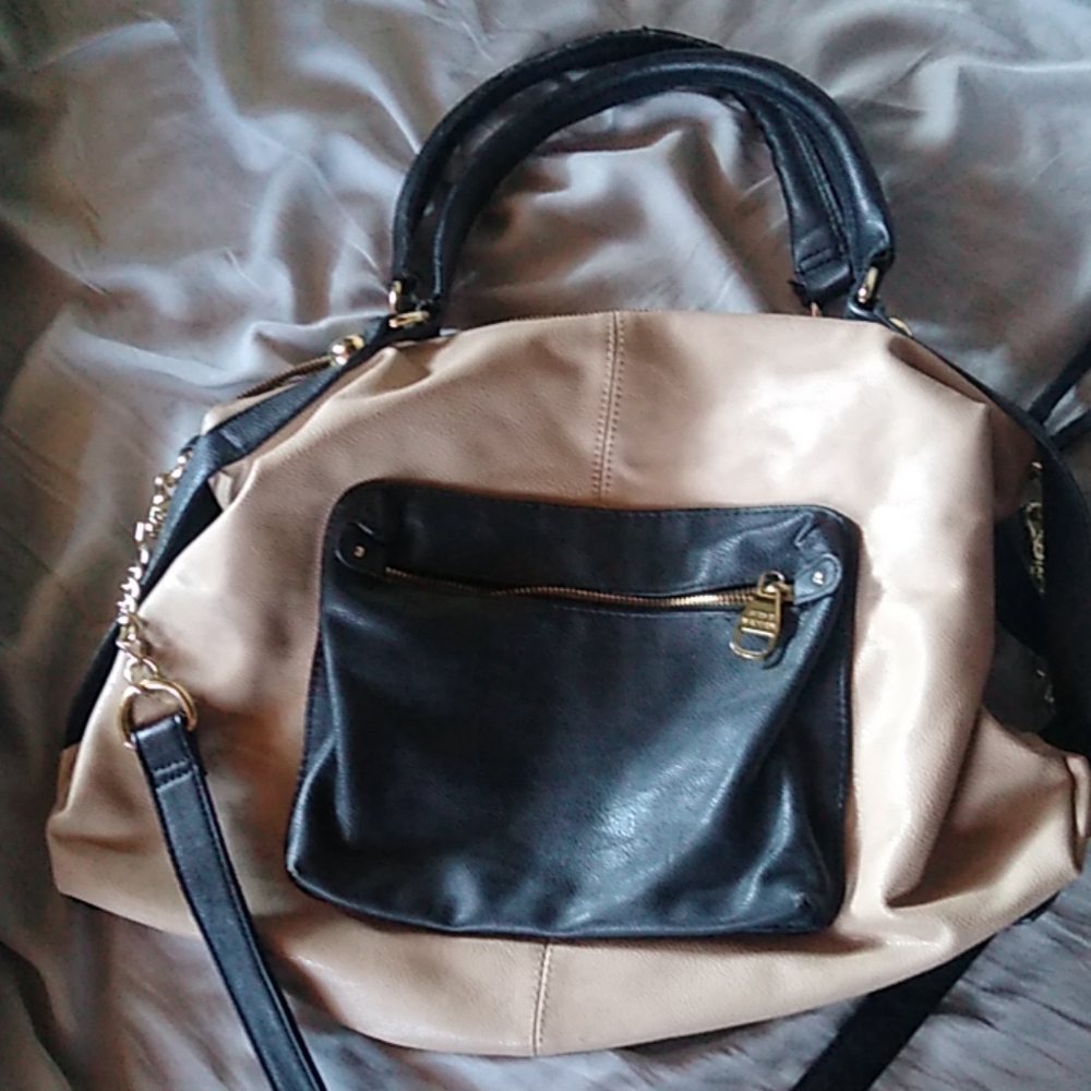 👜 - Steve Madden
